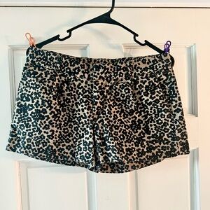 Banana Republic Leapord Print Shorts Size 6